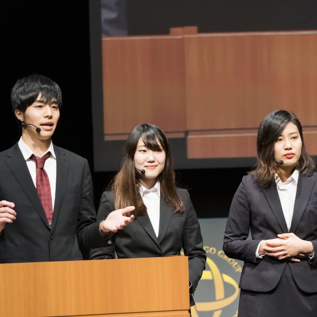 弘前大学 箕輪玲南さん・色摩優希さん・笹沼菜々子さん