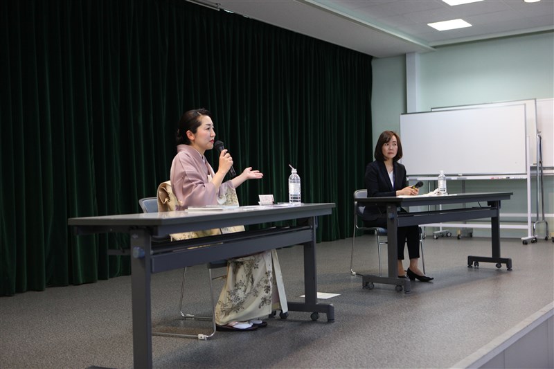 石川県和倉温泉「加賀屋」の若女将による特別授業を開催