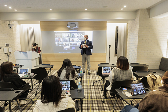神田外語学院×海外提携大学による「オンライン国際交流プログラム」